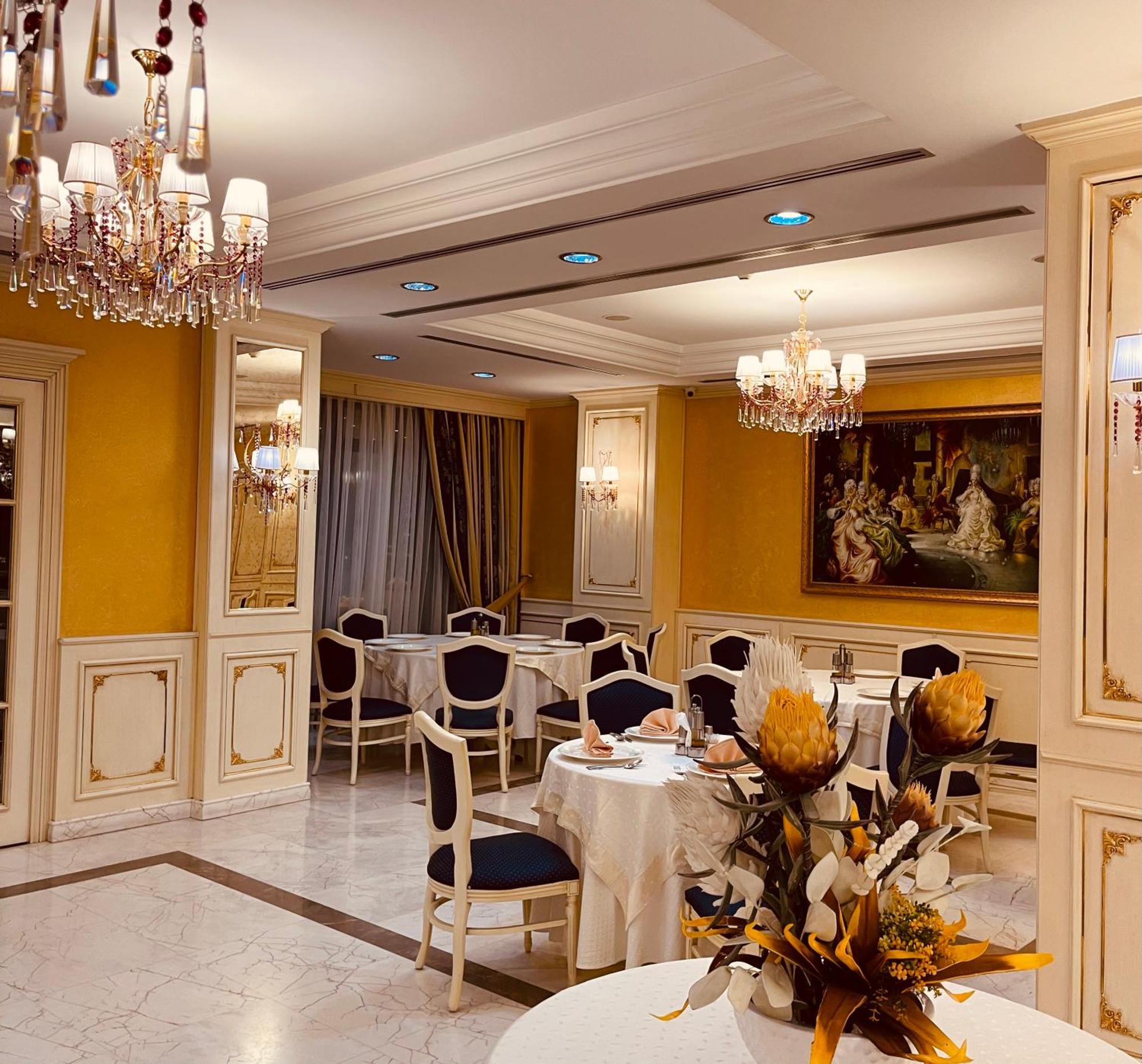 Hotel Fieri ภายนอก รูปภาพ