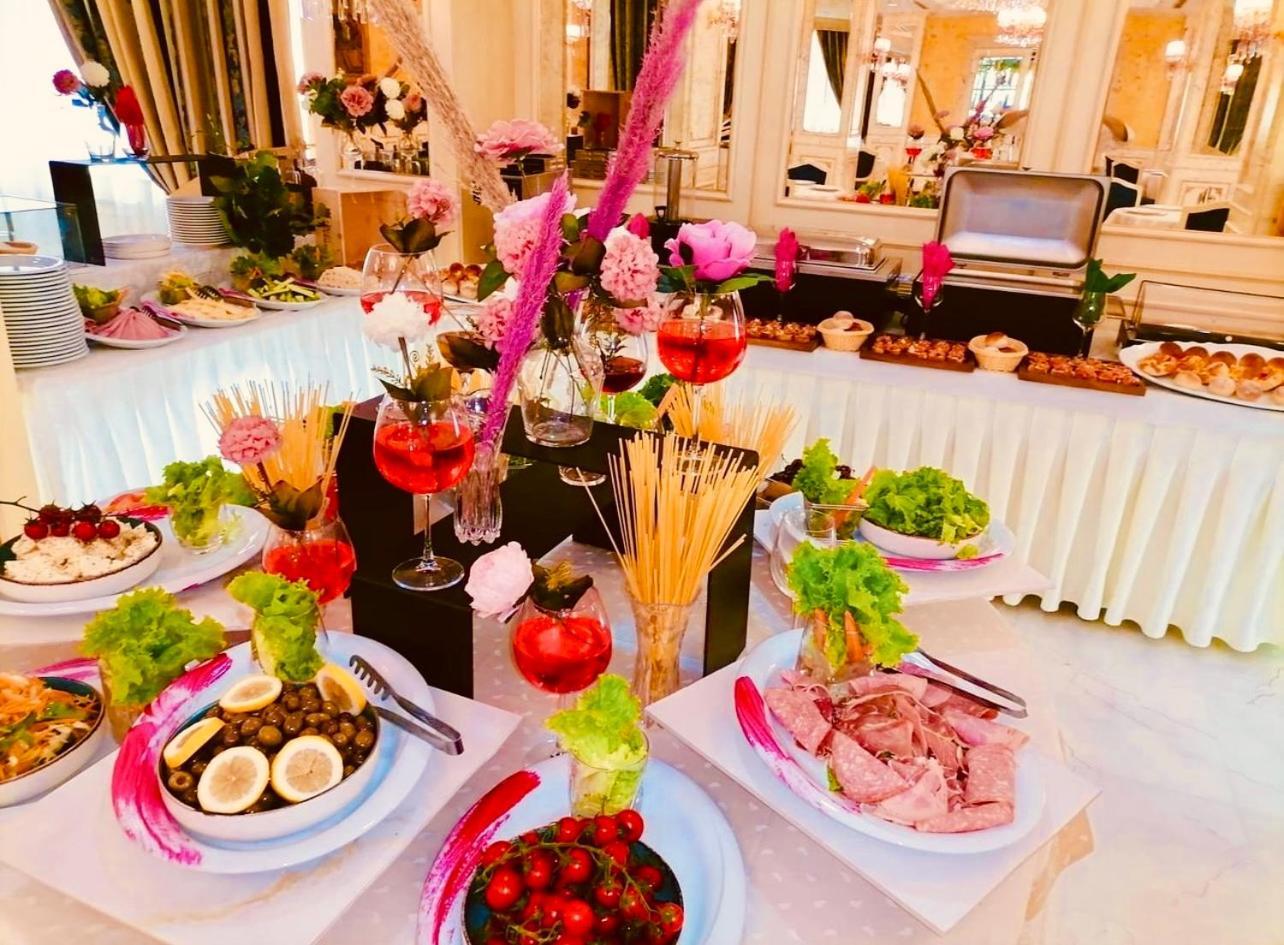 Hotel Fieri ภายนอก รูปภาพ