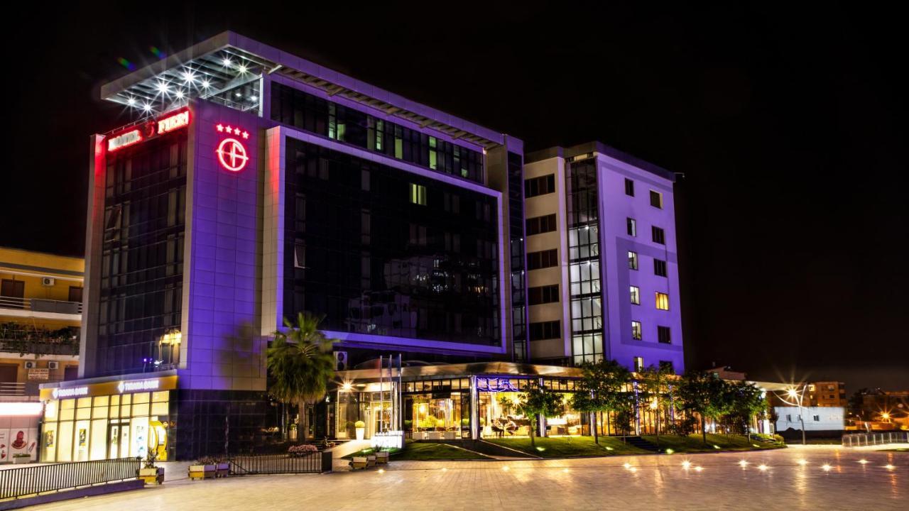 Hotel Fieri ภายนอก รูปภาพ