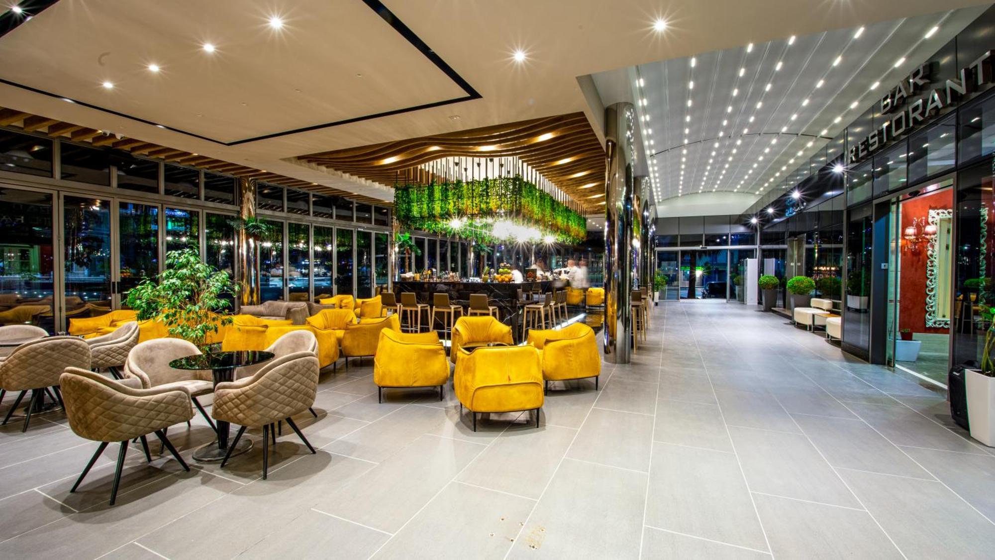 Hotel Fieri ภายนอก รูปภาพ